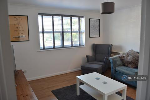undefined, Rosebank Close, Teddington, TW11