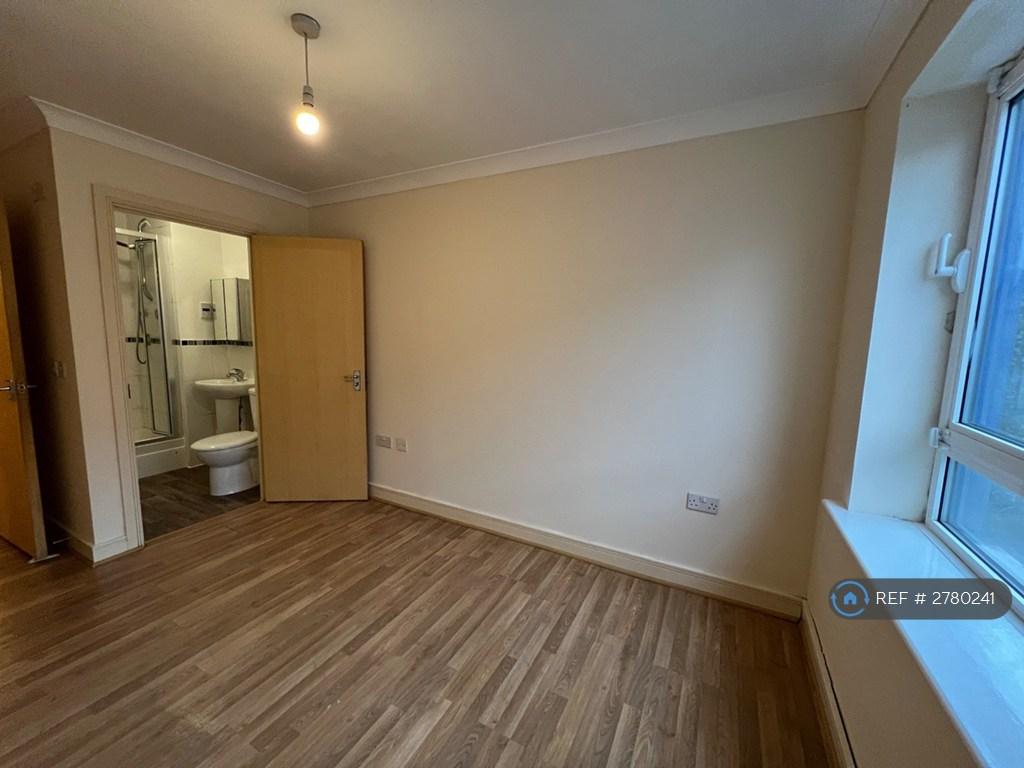 Double Bedroom/En-Suite