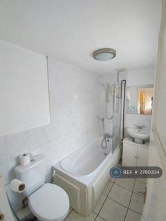 3 bedroom terraced house to rent, Gadsby Street, Nuneaton, CV11