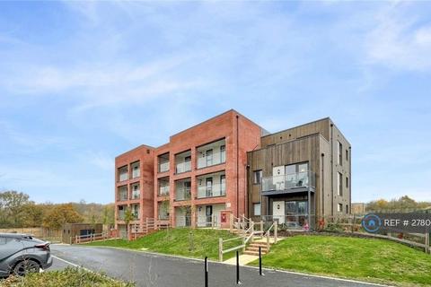 2 bedroom flat to rent, Heath Wood Drive, Maidstone, ME14