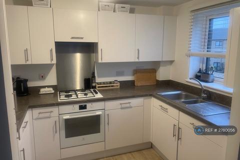 2 bedroom flat to rent, Heath Wood Drive, Maidstone, ME14
