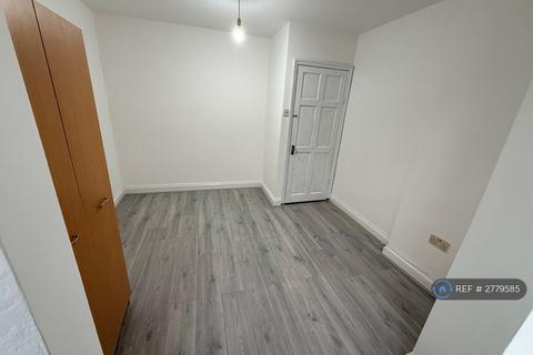 undefined, Western Road, London, E13