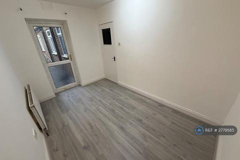 undefined, Western Road, London, E13