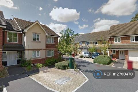 undefined, Ella Garett Close, Reading, RG2