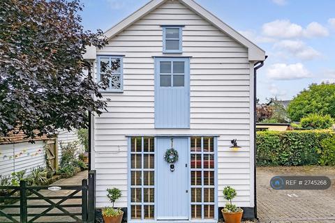 undefined, The White Barn, Dunmow, CM6
