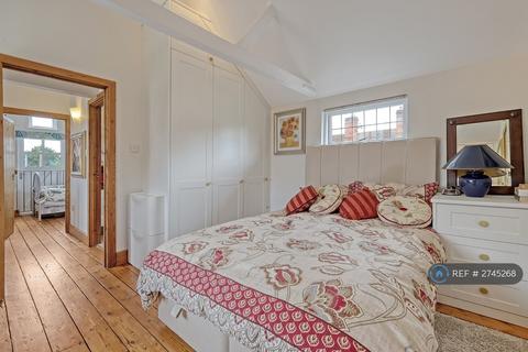 undefined, The White Barn, Dunmow, CM6