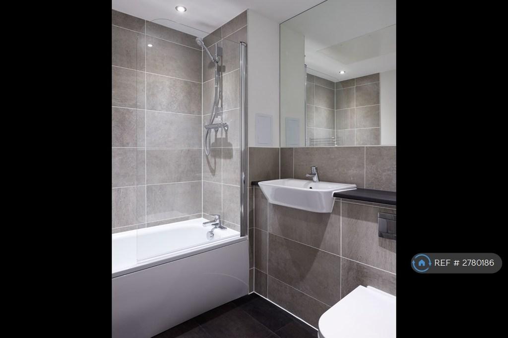 Main Bathroom