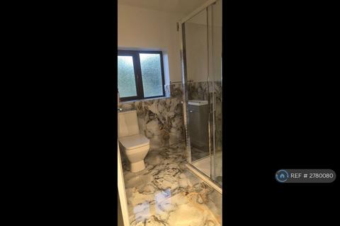 4 bedroom detached house to rent, Scrooby Road, Bircotes, Doncaster, DN11