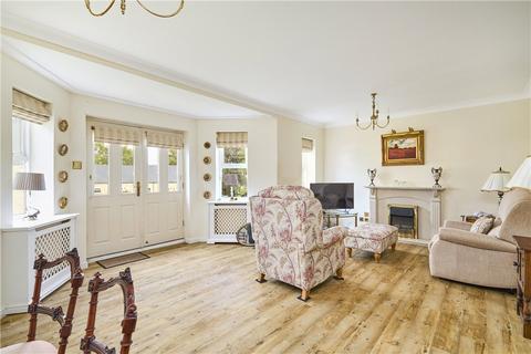 2 bedroom apartment for sale, Regency Court, Ilkley, West Yorkshire, LS29