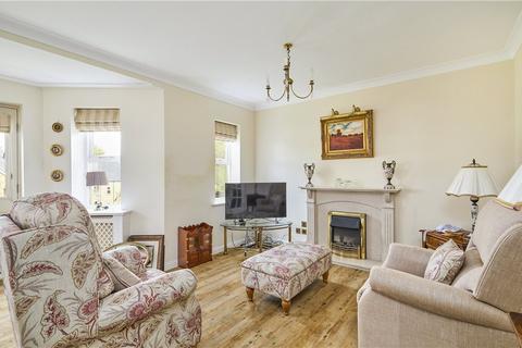 2 bedroom apartment for sale, Regency Court, Ilkley, West Yorkshire, LS29