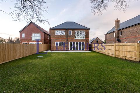 5 bedroom detached house for sale, Hurston Lane, Storrington, Pulborough