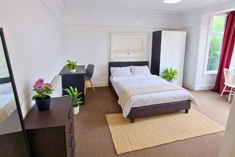 undefined, Kingston Terrace, Leeds LS2