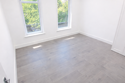 3 bedroom terraced house for sale, Wedderburn Road, Barking, Essex