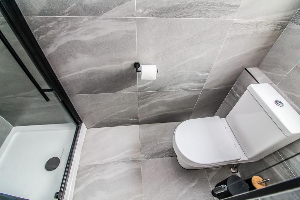 Shower Room.