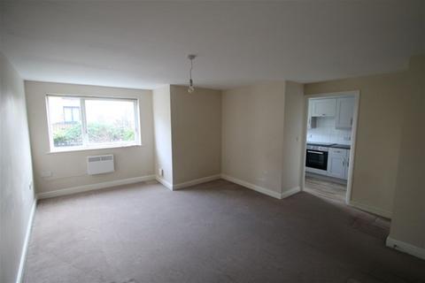 undefined, GRAYS RM17