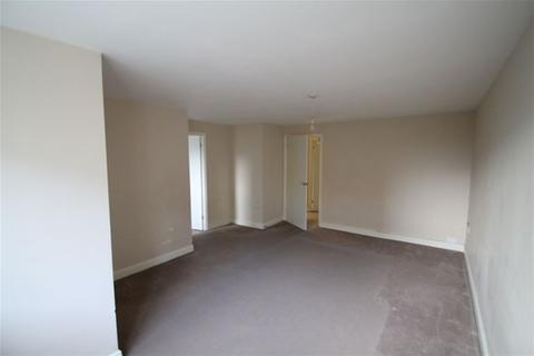 undefined, GRAYS RM17