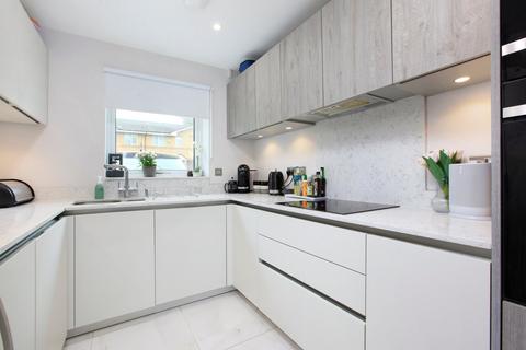 undefined, Faren Terrace, London CR4