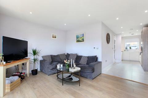 undefined, Faren Terrace, London CR4