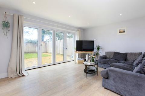 undefined, Faren Terrace, London CR4