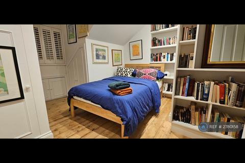 undefined, Richmond, Richmond, TW10