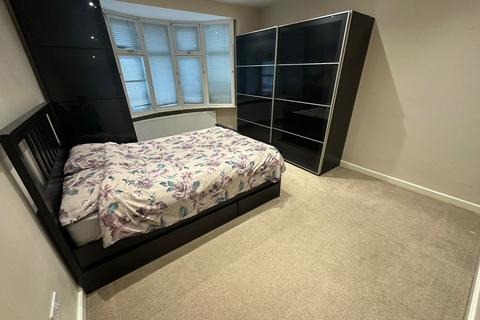 undefined, Worton Gardens, Isleworth, TW7