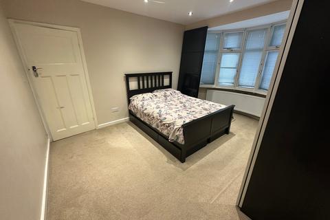 undefined, Worton Gardens, Isleworth, TW7