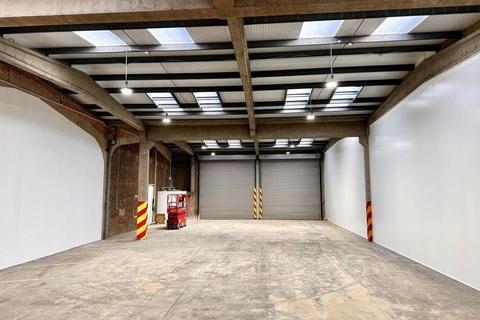 Industrial development to rent, 23A Murdock Rd Bicester OX26 4PP