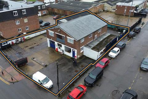 Industrial unit to rent, 271 High St St Albans AL2 1HA