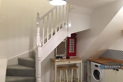 1 bedroom flat to rent, Radnor Street, Swindon, SN1