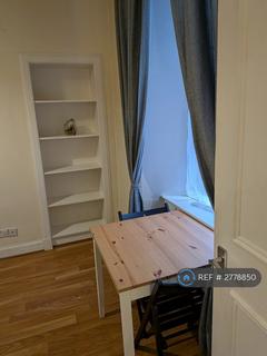 2 bedroom flat to rent, Pitt Street, Edinburgh, EH6
