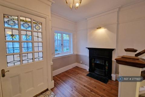 4 bedroom semi-detached house to rent, Elmwood Avenue, Harrow, HA3