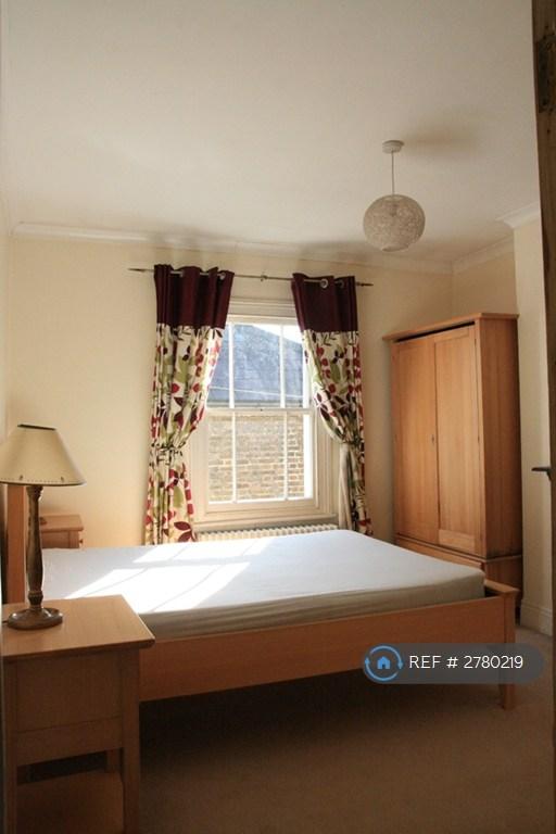 Bedroom 1 (Front)