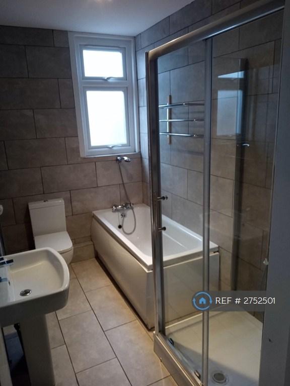Bath &amp; Shower Room