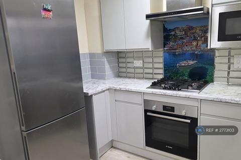 undefined, Hazelwood Park Close, Chigwell, IG7