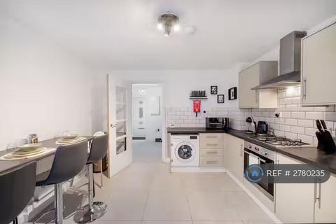 undefined, Cherry Close, London, W5