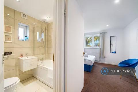 undefined, Cherry Close, London, W5