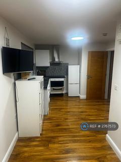 4 bedroom semi-detached house to rent, West Way, London, NW10