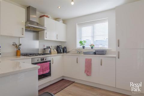 3 bedroom detached house for sale, Wilton Avenue, Peterborough PE7
