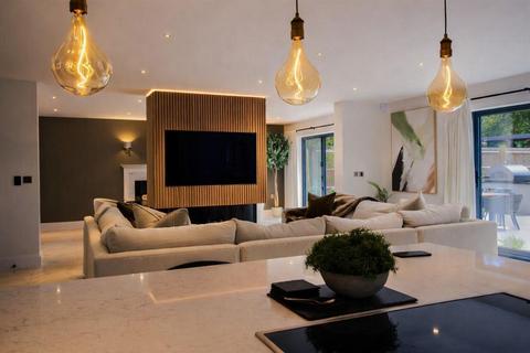 4 bedroom detached house for sale, Longacre, Wavendon, Milton Keynes