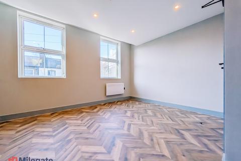 Studio to rent, Danesdale Road, London E9