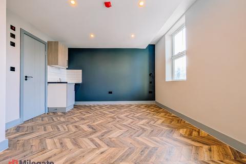 Studio to rent, Danesdale Road, London E9