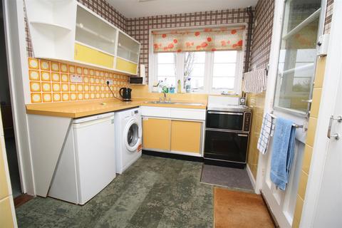 3 bedroom semi-detached house for sale, Shenley Road, Bletchley, Milton Keynes