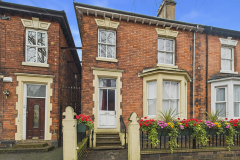 Victoria Road, Tamworth, B79