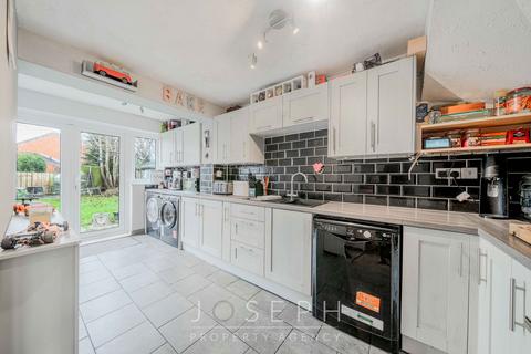 3 bedroom semi-detached house for sale, Swatchway Close, Ipswich, IP3