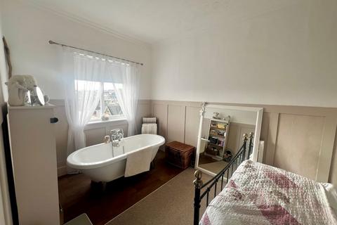 undefined, Flat C, 45 The Strand, Ryde, Isle of Wight, PO33 1JE