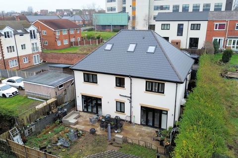 4 bedroom detached house for sale, Worksop Road, Swallownest, Sheffield, S26 4WD