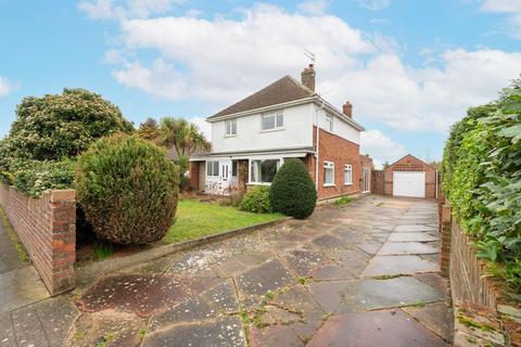 undefined, Gunton St. Peters Avenue, Gunton