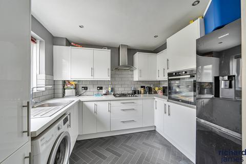 3 bedroom terraced house for sale, Olive Grove, Rodbourne Cheney, Swindon, SN25
