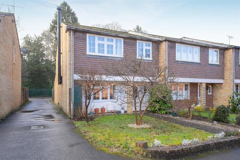 4 bedroom end of terrace house for sale, Church Road, Ascot