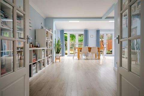 4 bedroom end of terrace house for sale, Church Road, Ascot